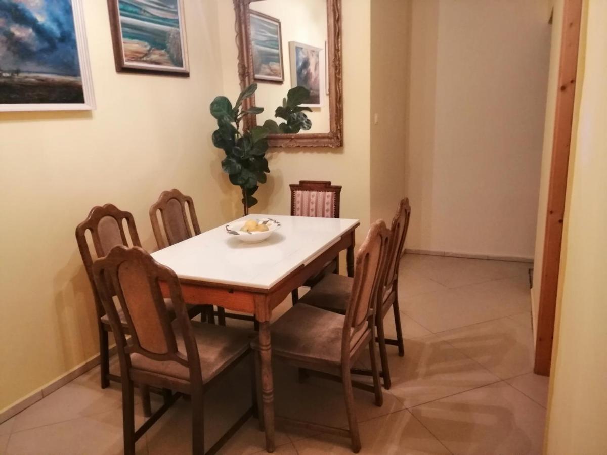 Vizaknai Apartmanhaz Székesfehérvár Εξωτερικό φωτογραφία