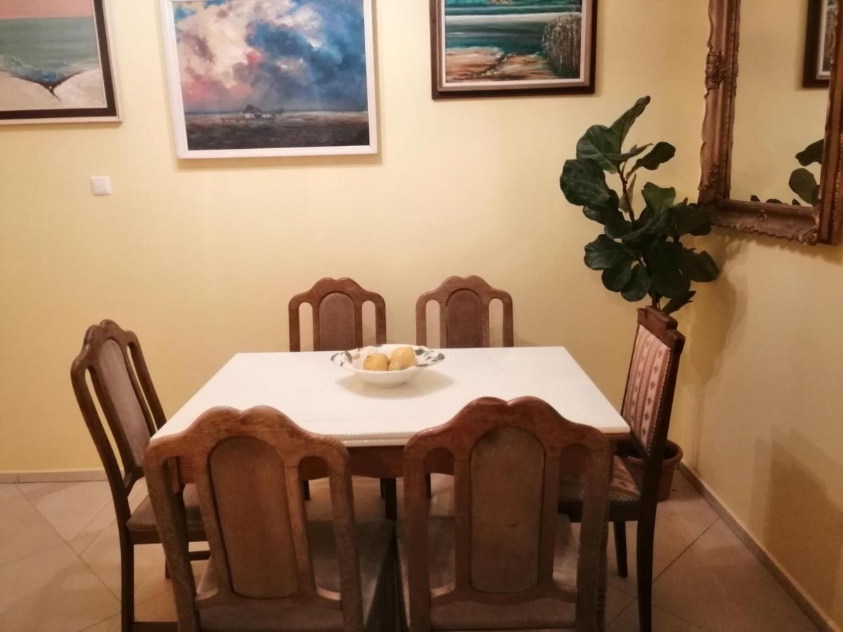 Vizaknai Apartmanhaz Székesfehérvár Εξωτερικό φωτογραφία