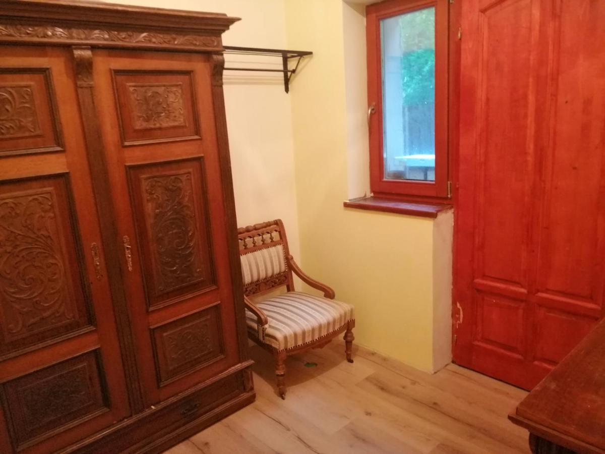 Vizaknai Apartmanhaz Székesfehérvár Εξωτερικό φωτογραφία